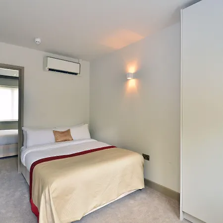 Arch Hotel-3